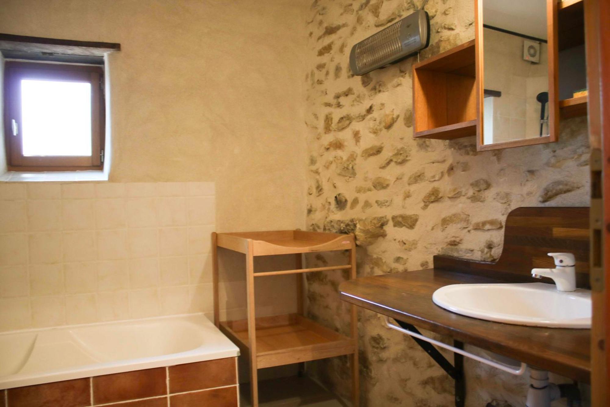 Maison De Vacances, Calme Garanti Saint-Montan Exteriör bild